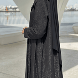Abaya brillante, abaya eid, abaya mariage, abaya noire brillante, ensemble eid, sous robe noire brillante, femme musulmane, mastour, hijab noir long, hijab moussline 2m
