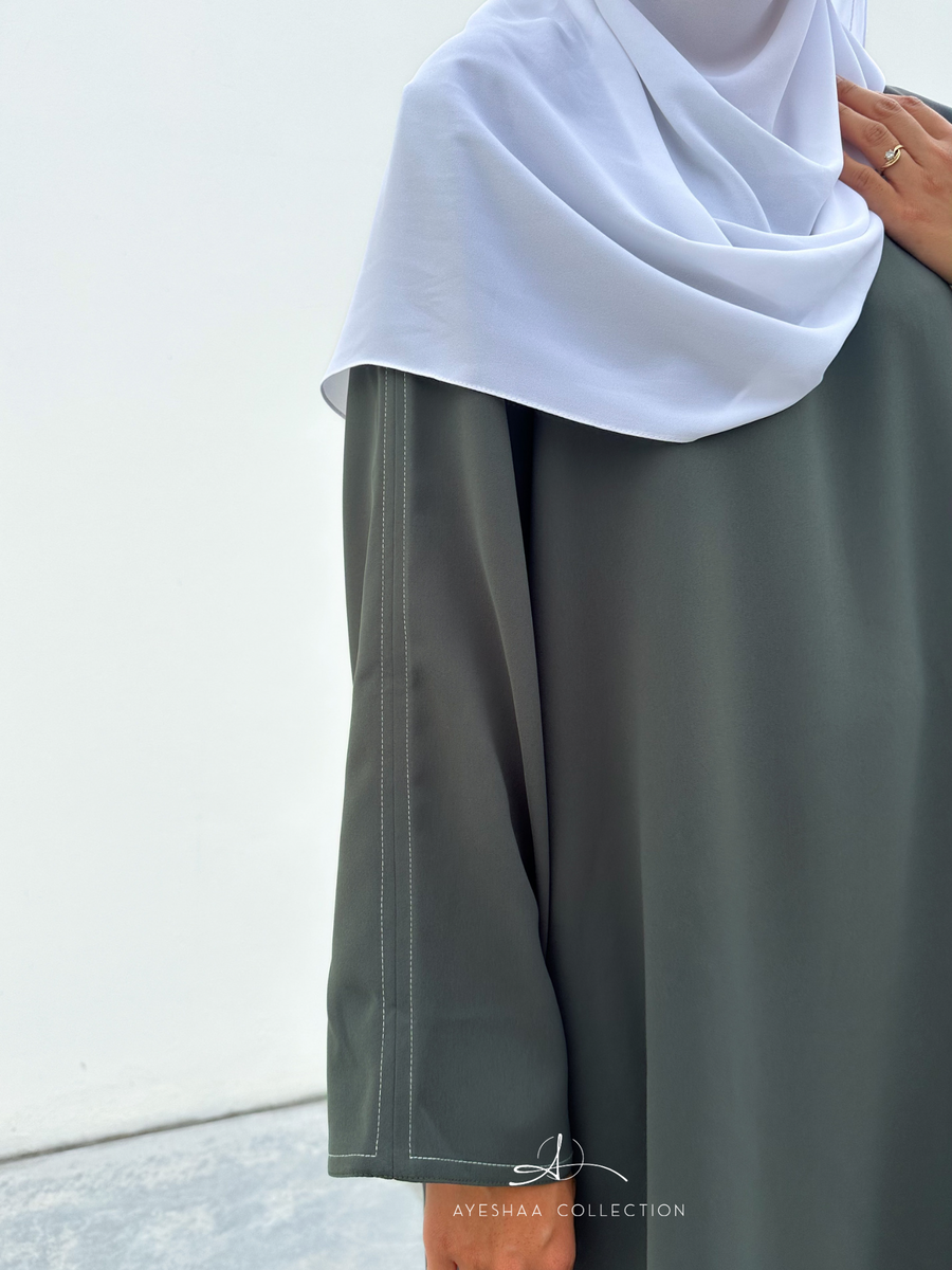 Abaya khaki,abaya vert foncé, abaya black, abaya creation, abaya designer, abaya Dubai,abaya France, abaya simple,hijab vert khaki, hijab noir