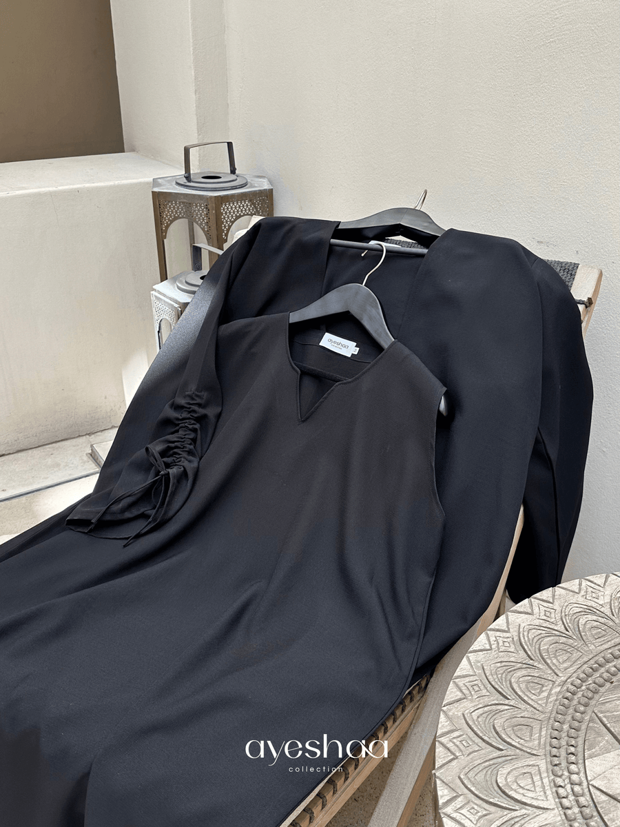 abaya noire abaya Dubai, hijab noire, abaya papillon, abaya lin, abaya dubai, abaya été, jennah boutique, classy mastour, master, abaya moderne, abaya petite taille, abaya grande taille