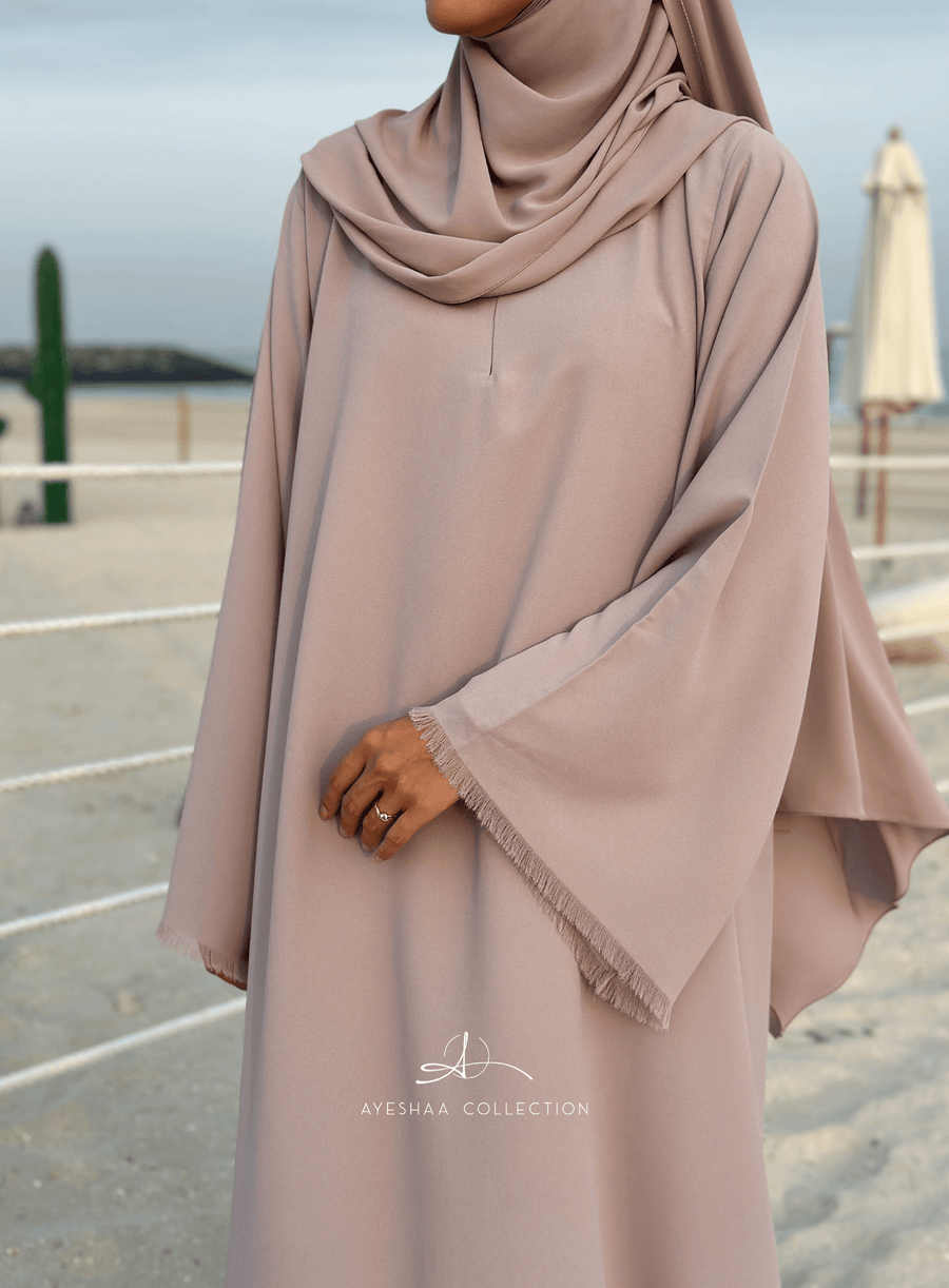 abaya nude, abaya rose, abaya simple, abaya design, abaya dubai, abaya allaitement, abaya mastour, hijab pae, hijab nude, hijab maxi, soie de medine, jersey, femme musulmane