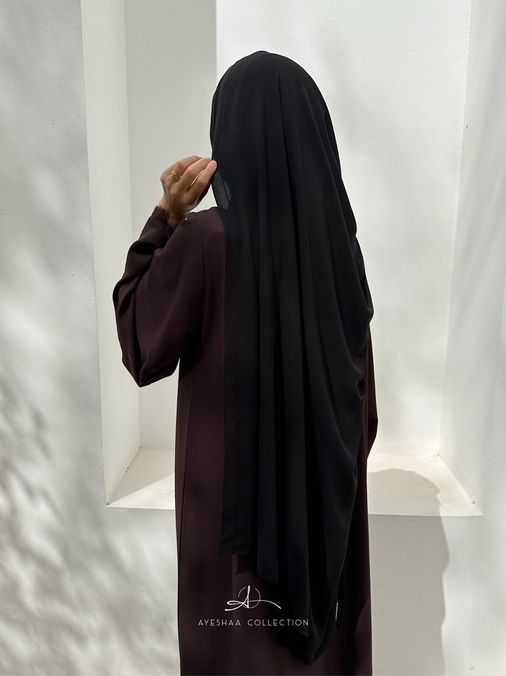Hijab noir, khimar noir, pae noir, hijab prêt a enfiler noir, mastour, hijab line, hijab mousseline noir, hijab soie de medine noir, hijab jazz, sedef