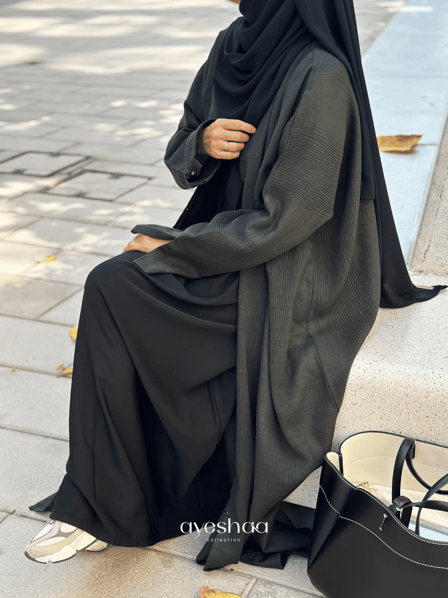 abaya verte, kimono kaki abaya Dubai, hijab noir, hijab line, abaya papillon, abaya lin, abaya dubai, abaya été, jennah boutique, classy mastour, mastour, abaya moderne, abaya petite taille, abaya grande taille